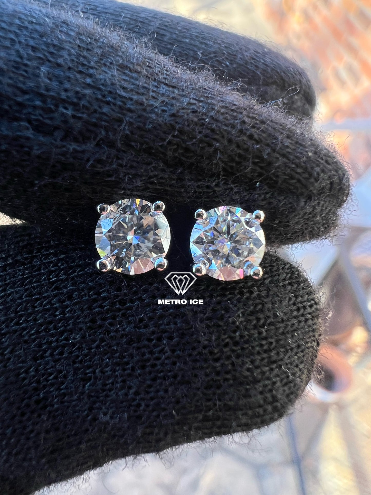 VVS Moissanite Screwback Earrings